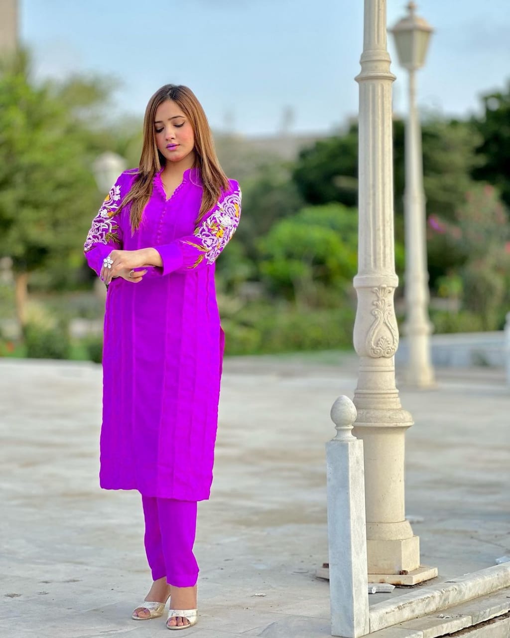Hoor Embroidry 2Pc